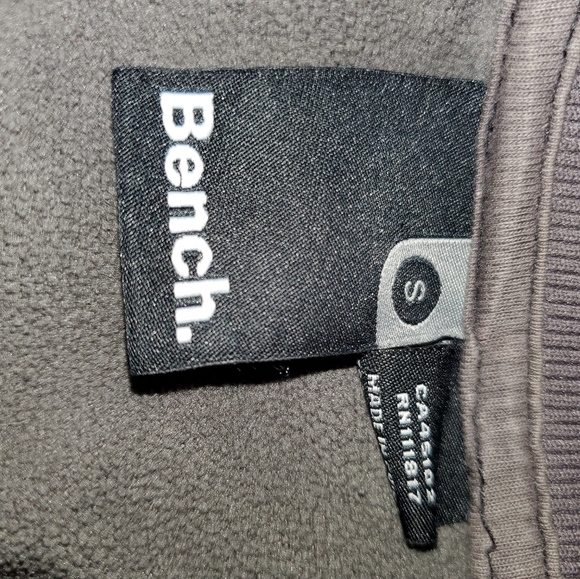 Bench sweater jacket - Picture 4 of 4